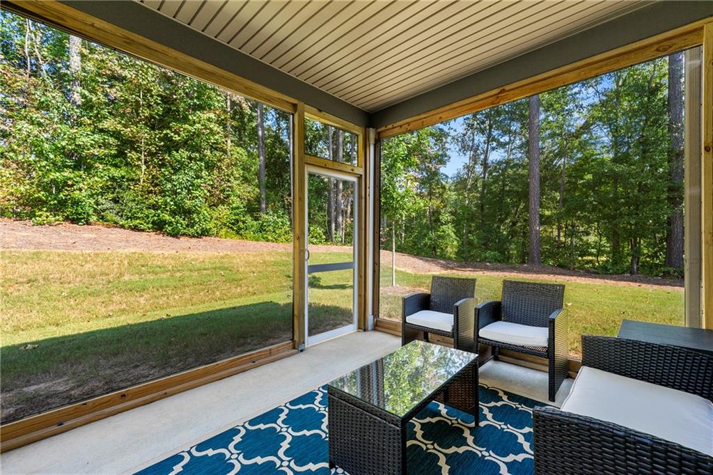 2570 Reynolds Road SW