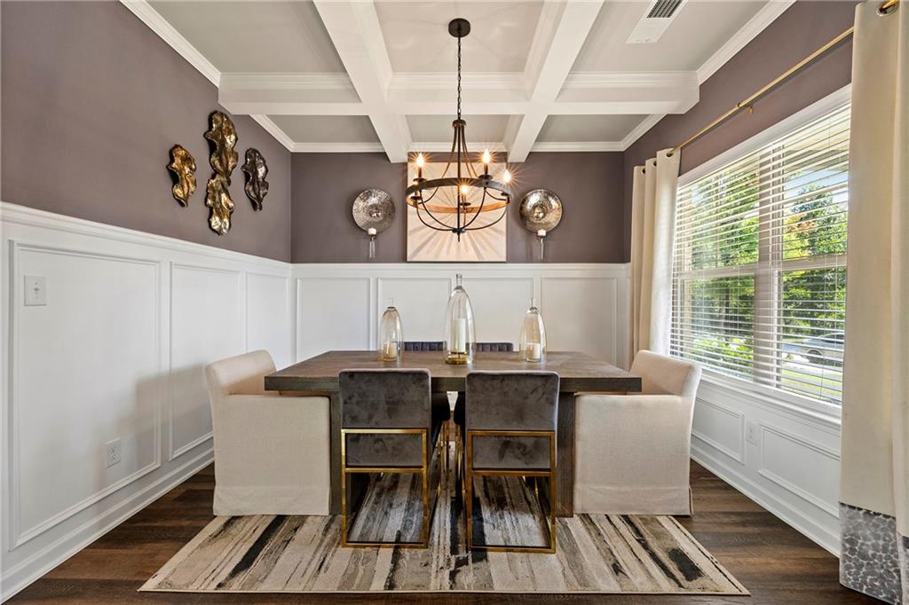 2570 Reynolds Road SW