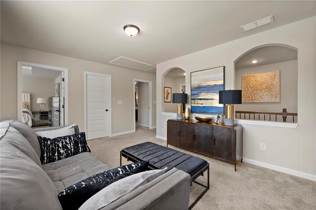 2570 Reynolds Road SW