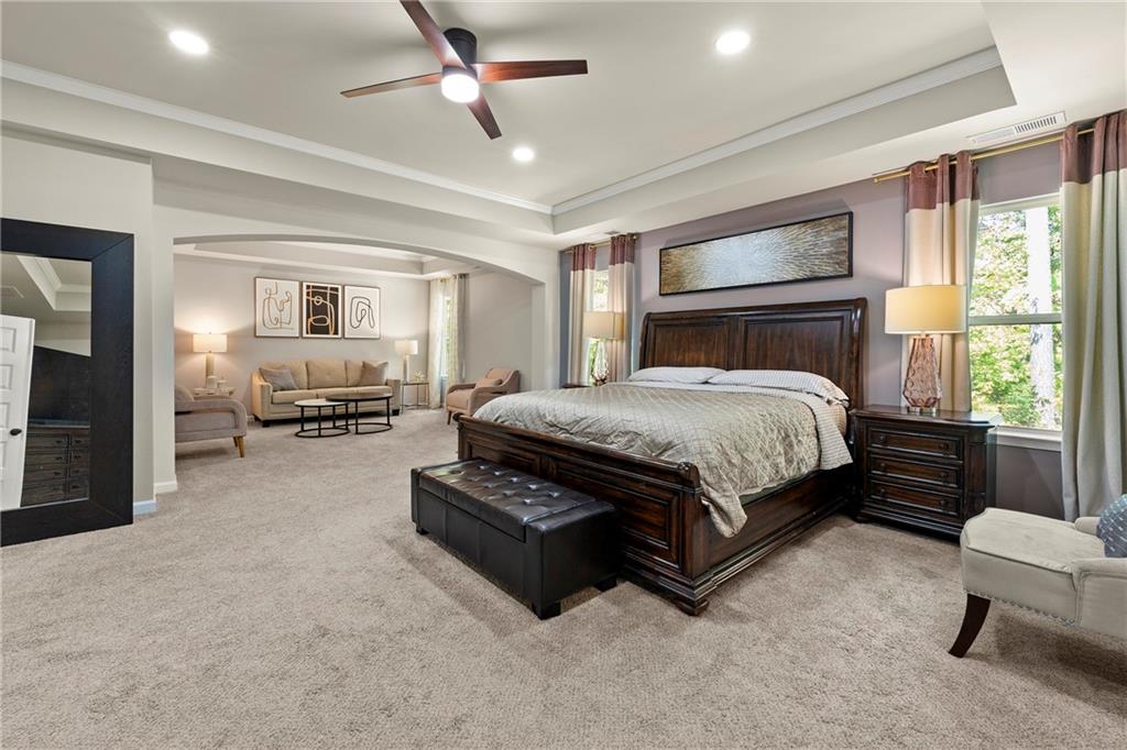 2570 Reynolds Road SW