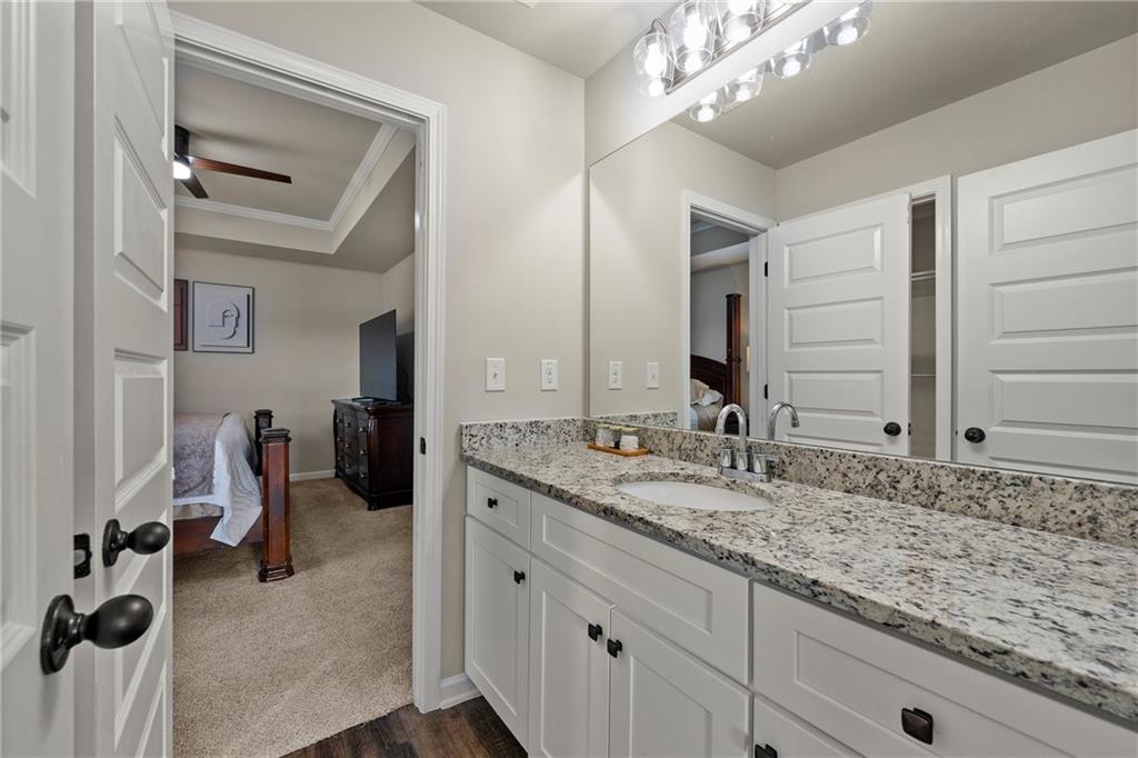 2570 Reynolds Road SW