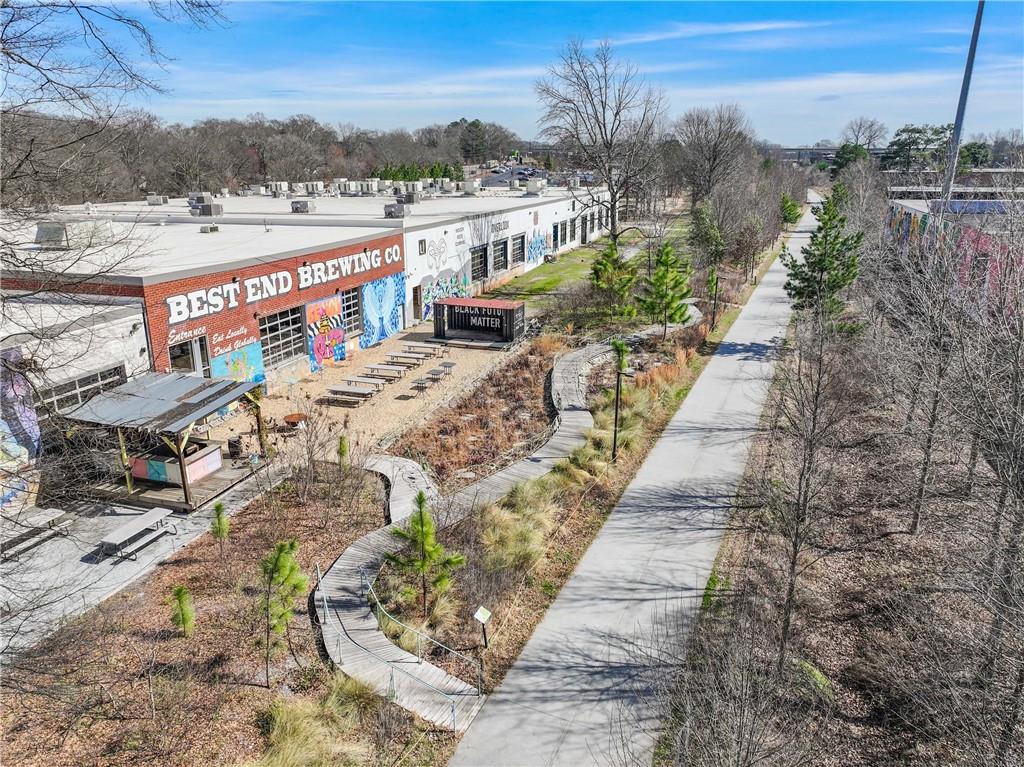 907 Oakhill Avenue SW