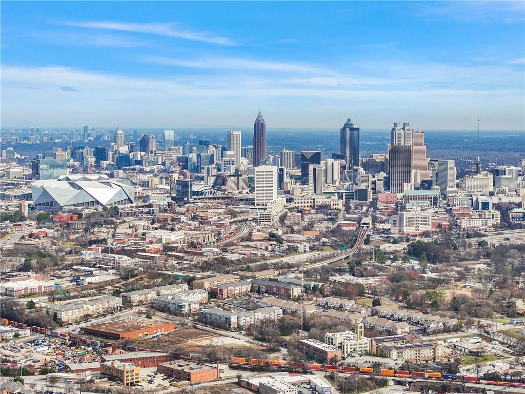 907 Oakhill Avenue SW