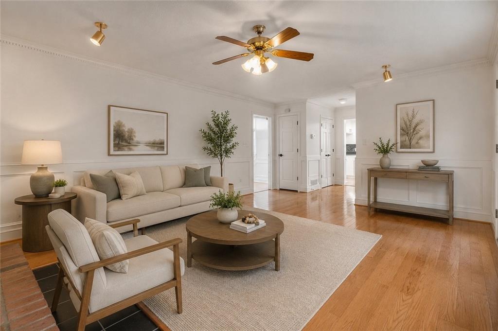 467 Orchards Walk