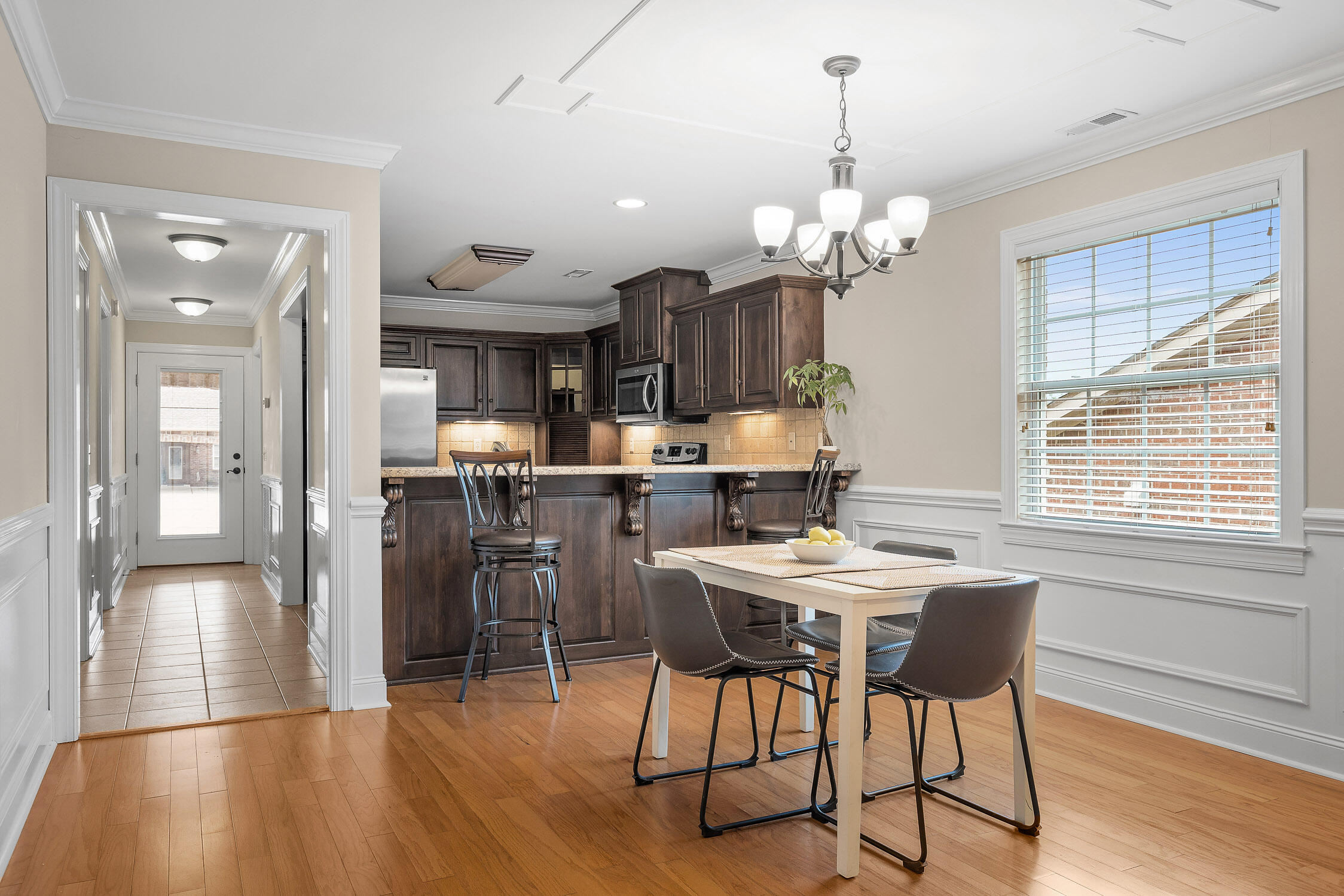 3616 Brass Lantern Way