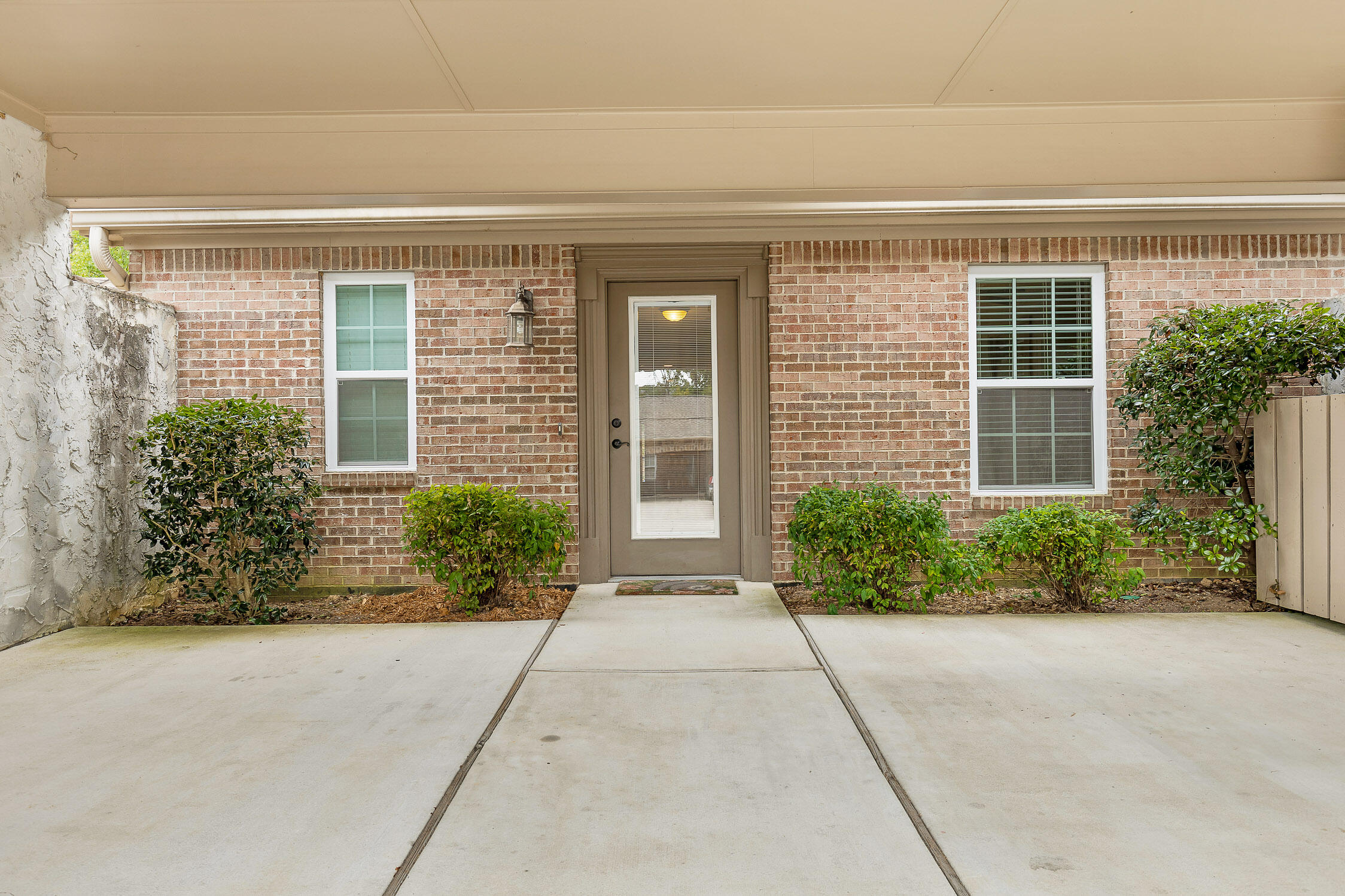 3616 Brass Lantern Way