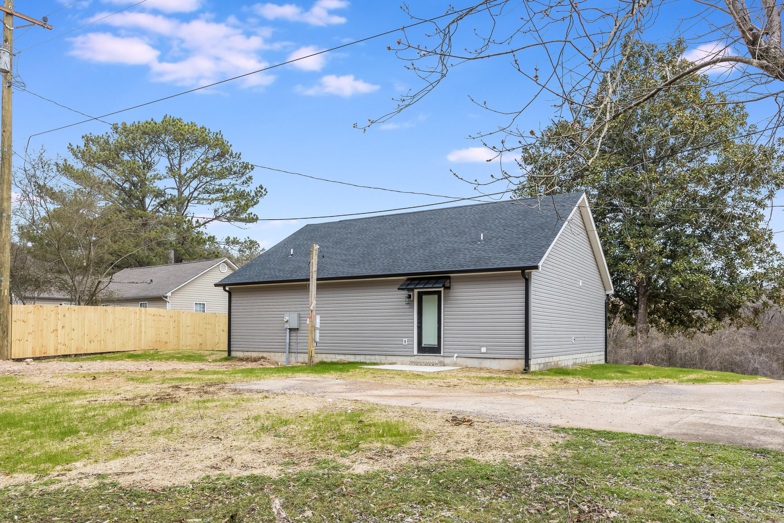 1011 Mountain View Drive