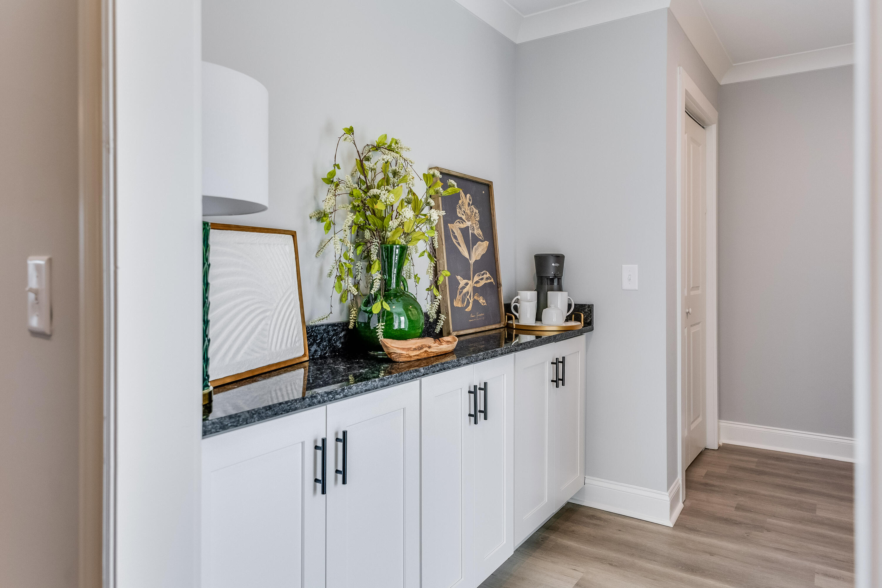 1011 Mountain View Drive