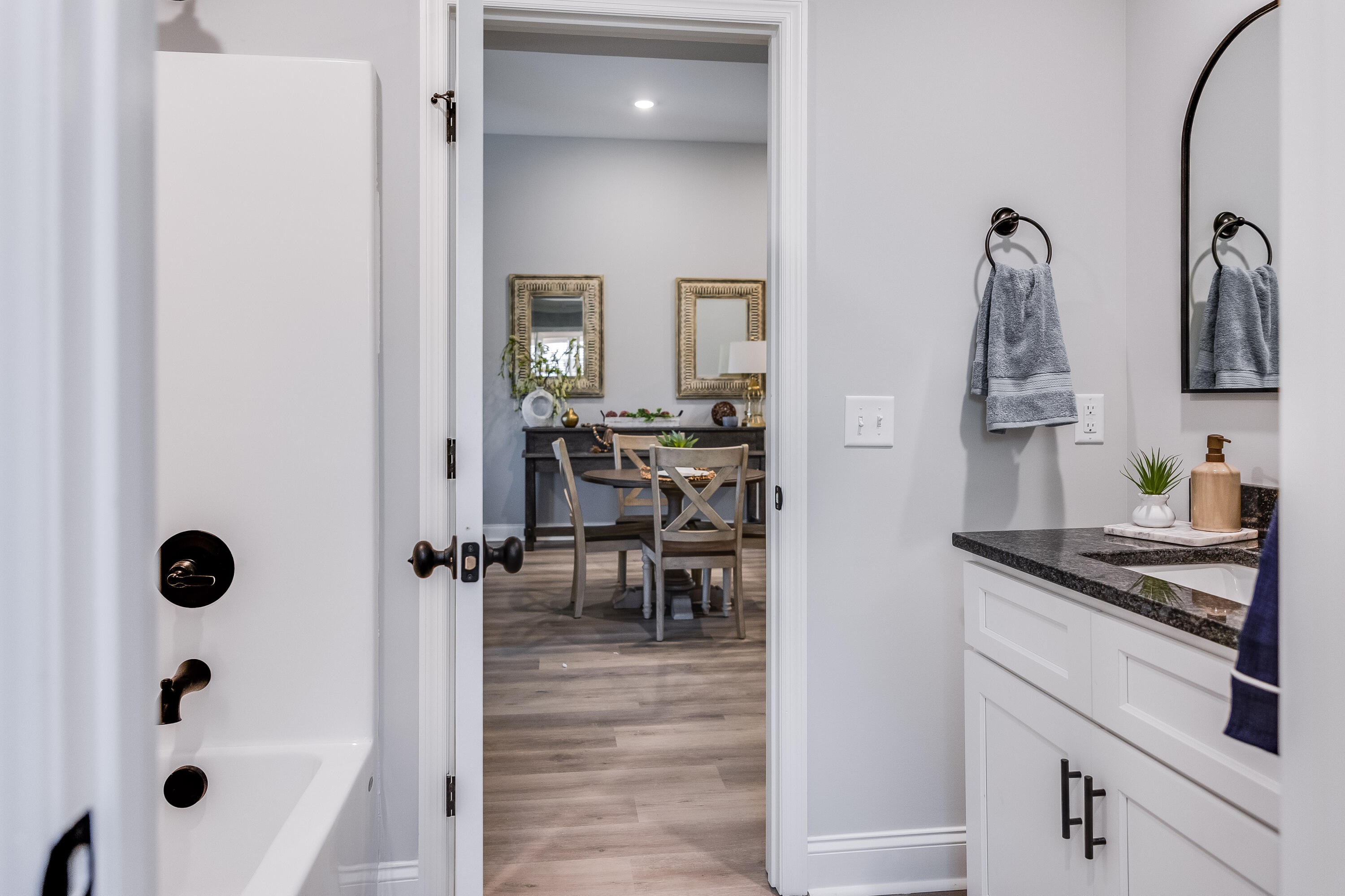 1011 Mountain View Drive