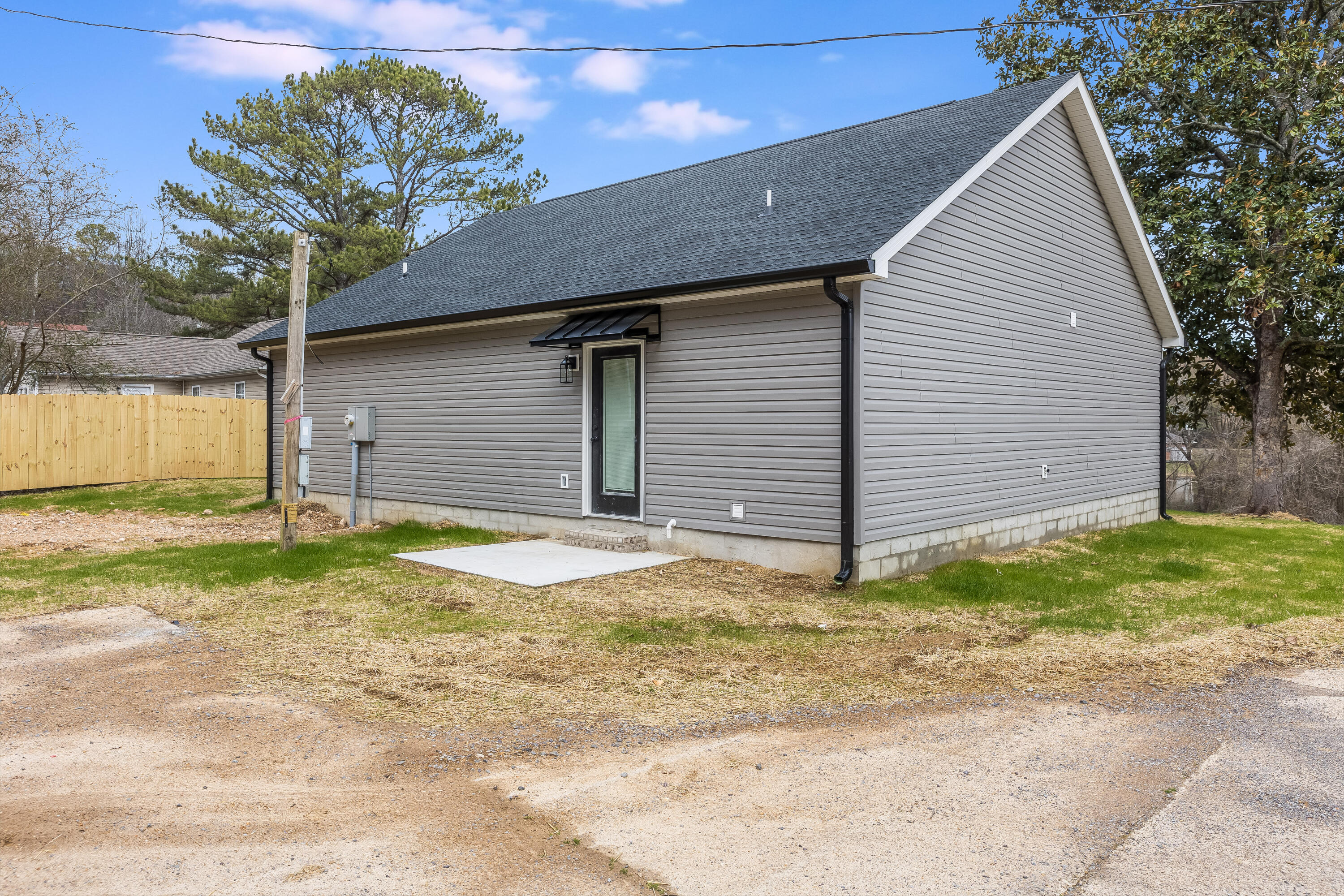 1011 Mountain View Drive