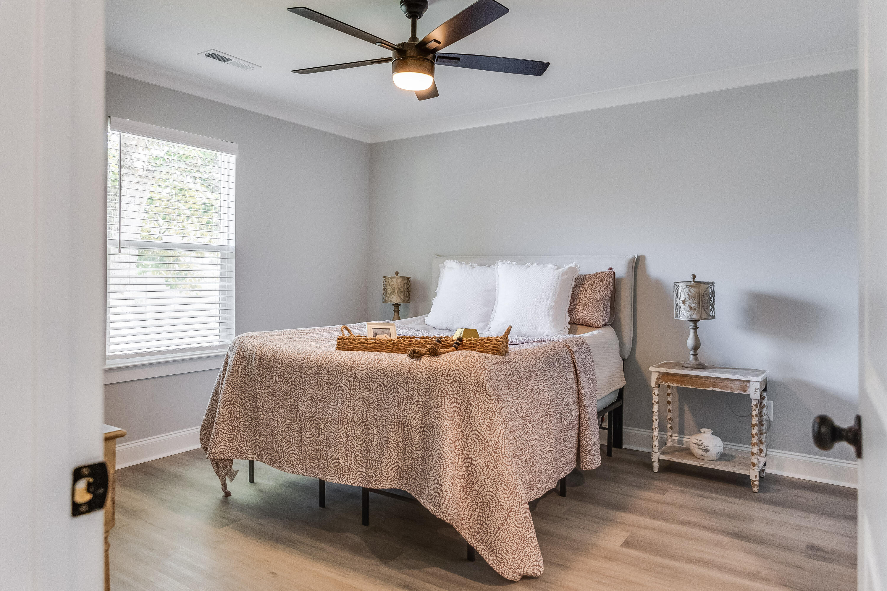 1011 Mountain View Drive