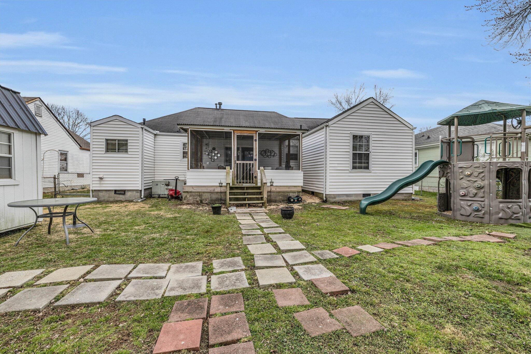 305 N St Marks Avenue