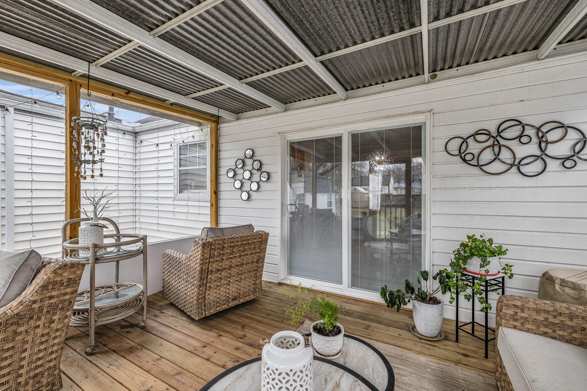 305 N St Marks Avenue