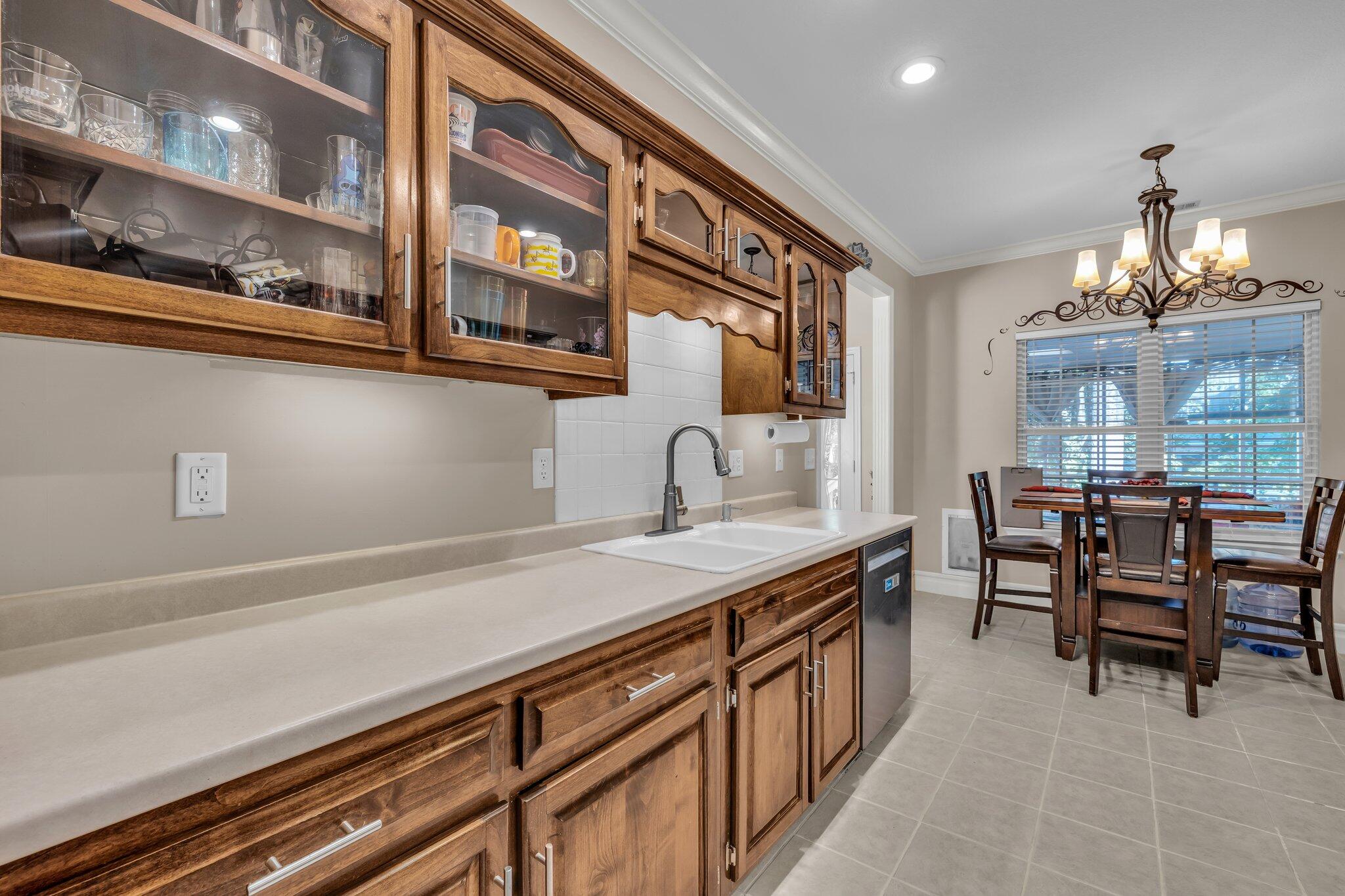 2123 Sargent Quick Drive