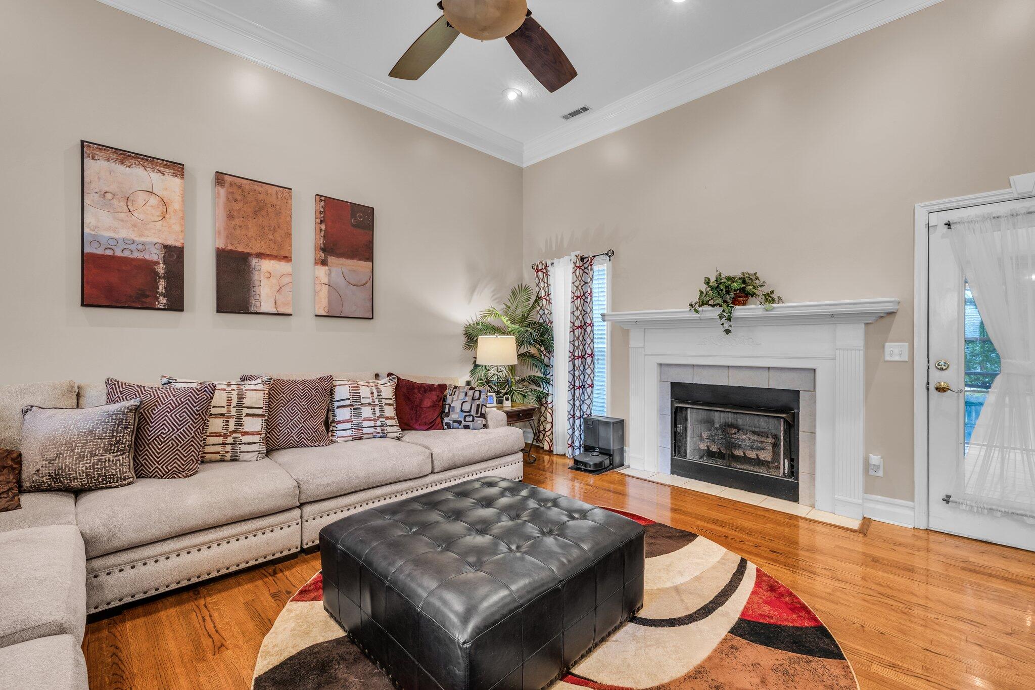 2123 Sargent Quick Drive