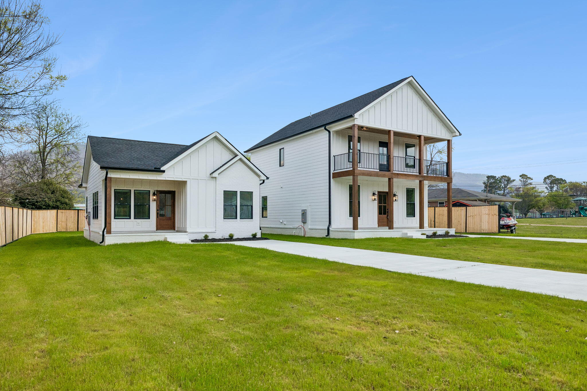 106 N Moss Ave Avenue