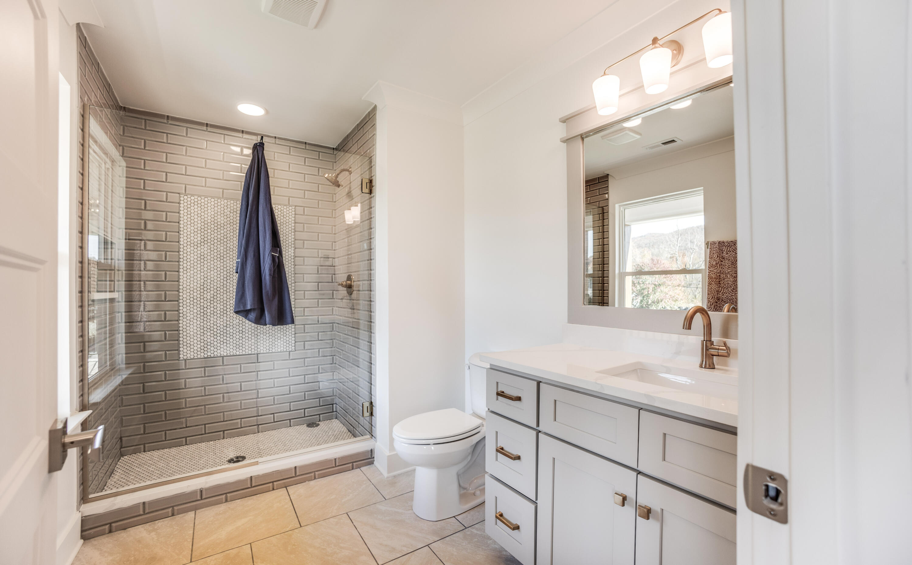 106 N Moss Ave Avenue