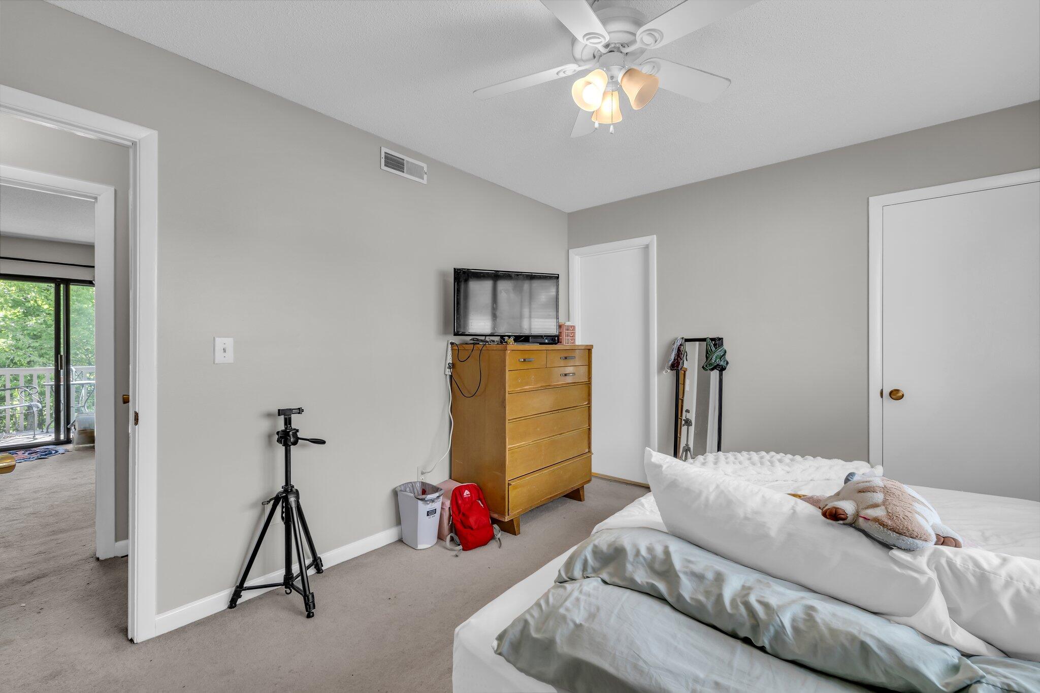 800 Reads Lake Road, #317