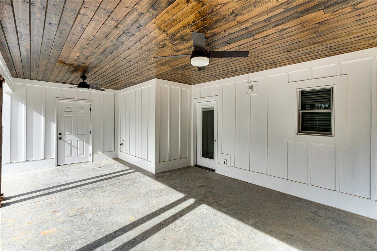 306 Oliver St Street