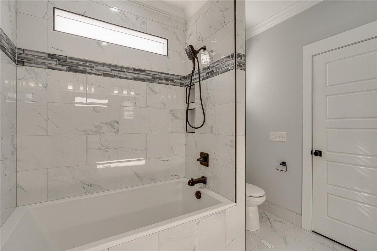 306 Oliver St Street