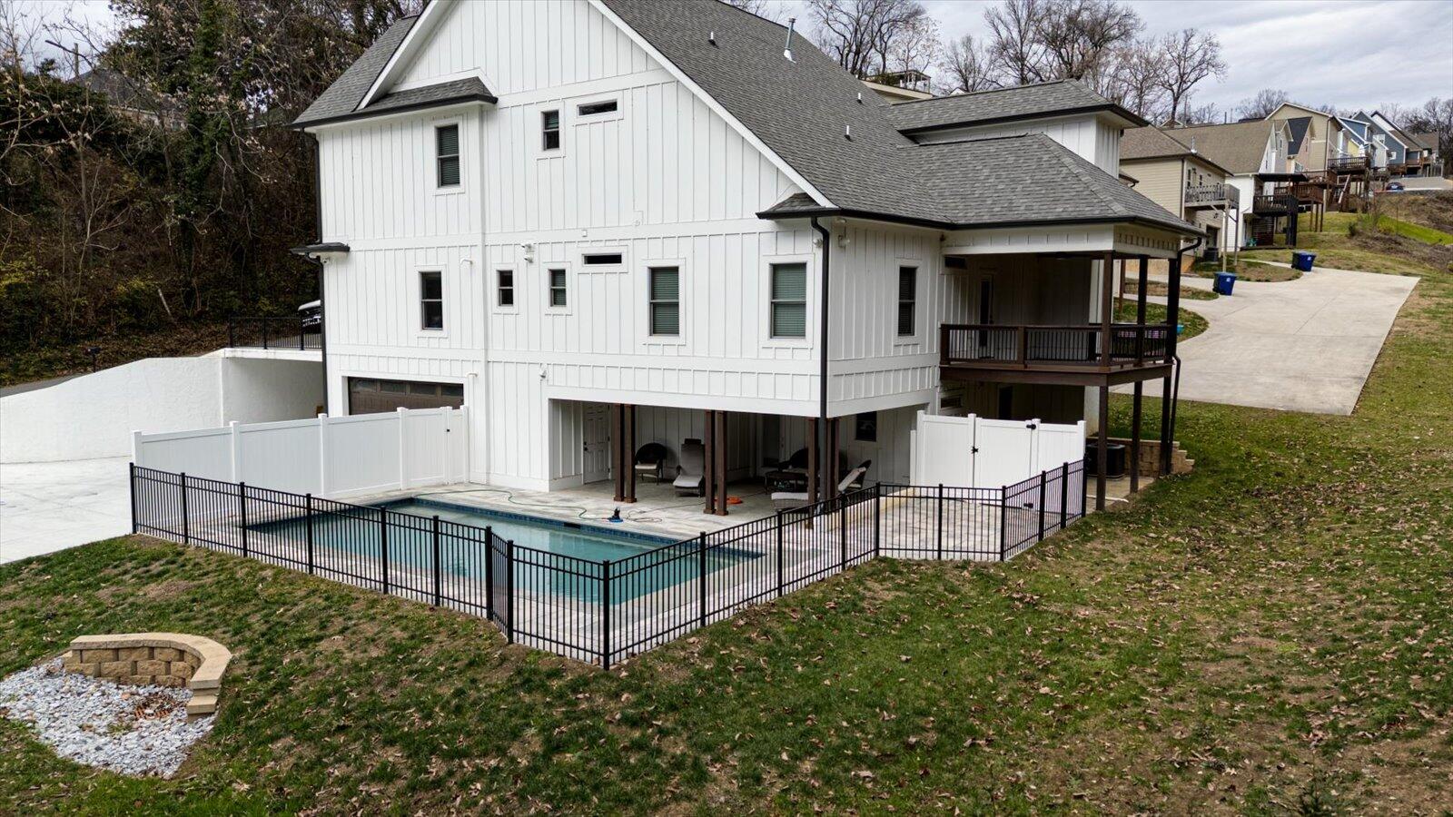 306 Oliver St Street