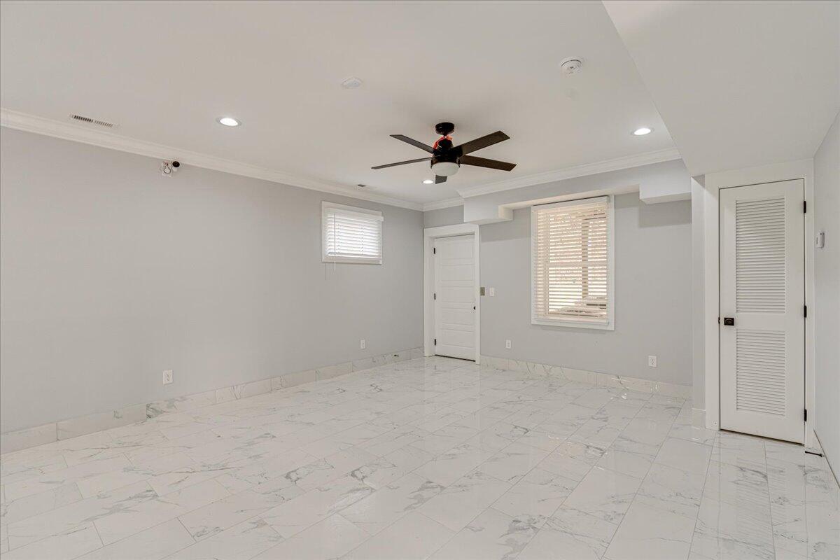 306 Oliver St Street