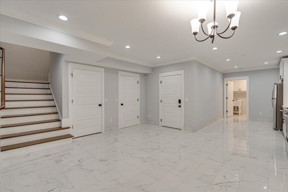 306 Oliver St Street