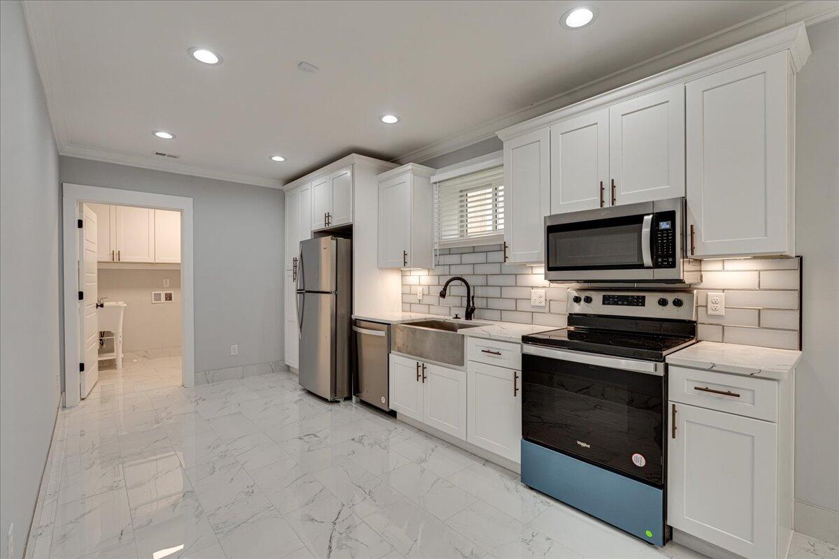 306 Oliver St Street