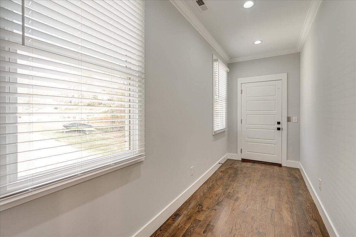 306 Oliver St Street