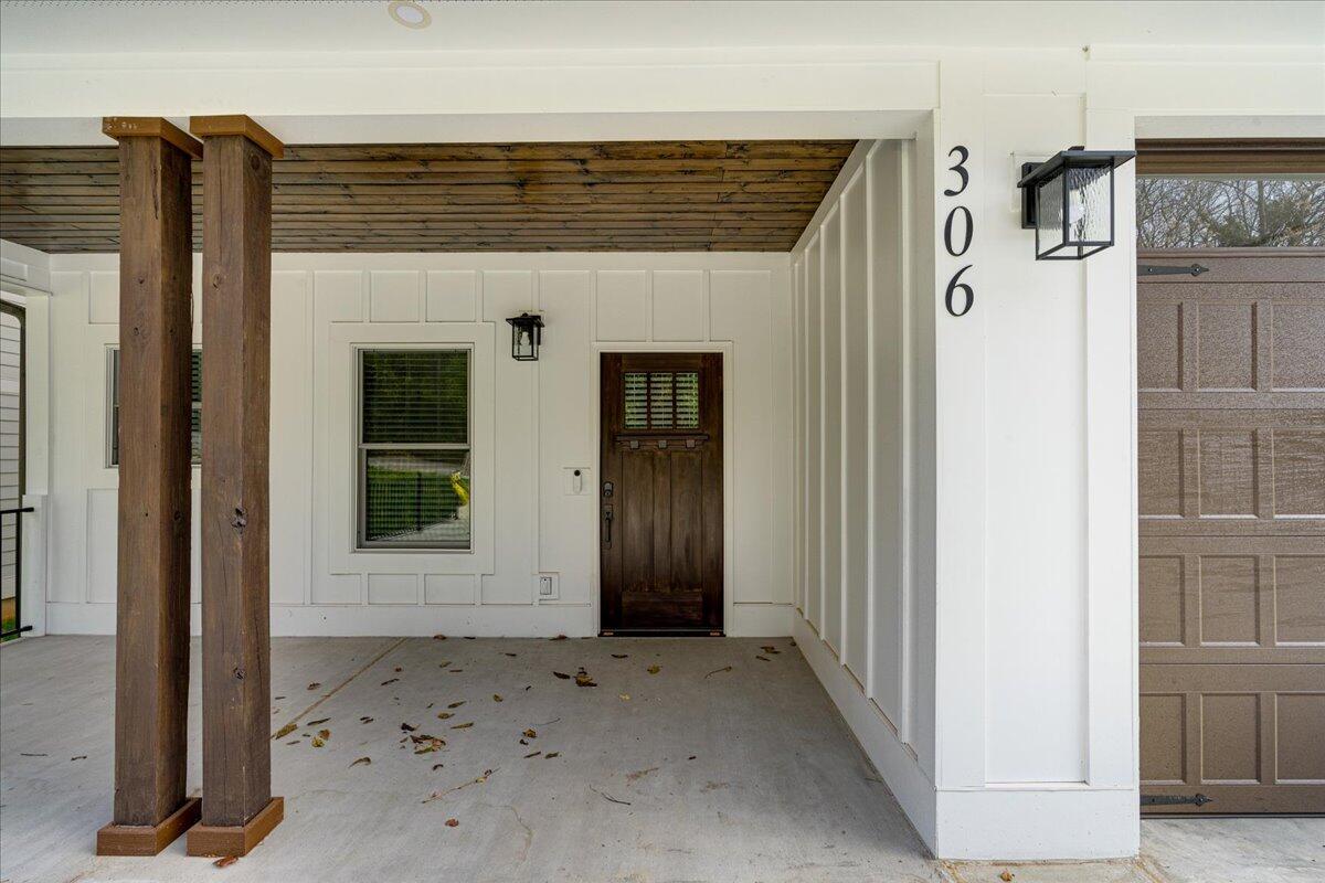 306 Oliver St Street