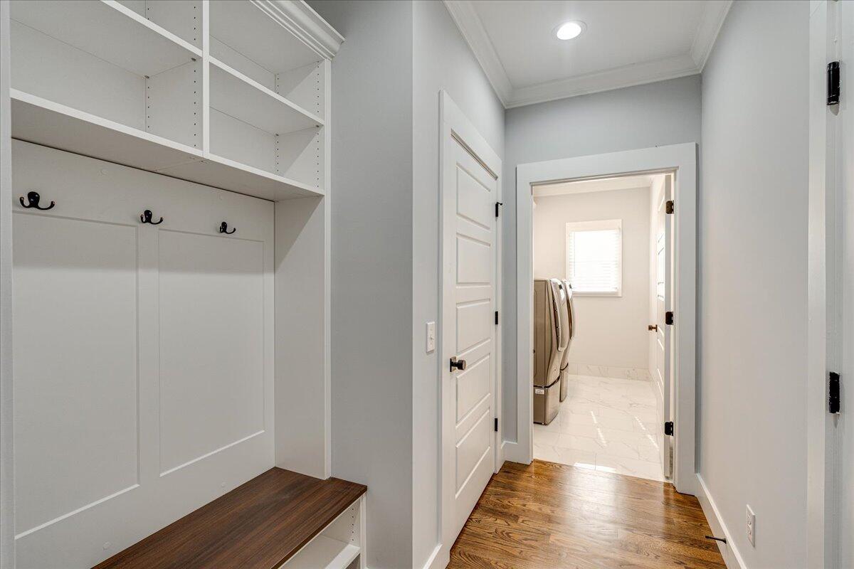 306 Oliver St Street