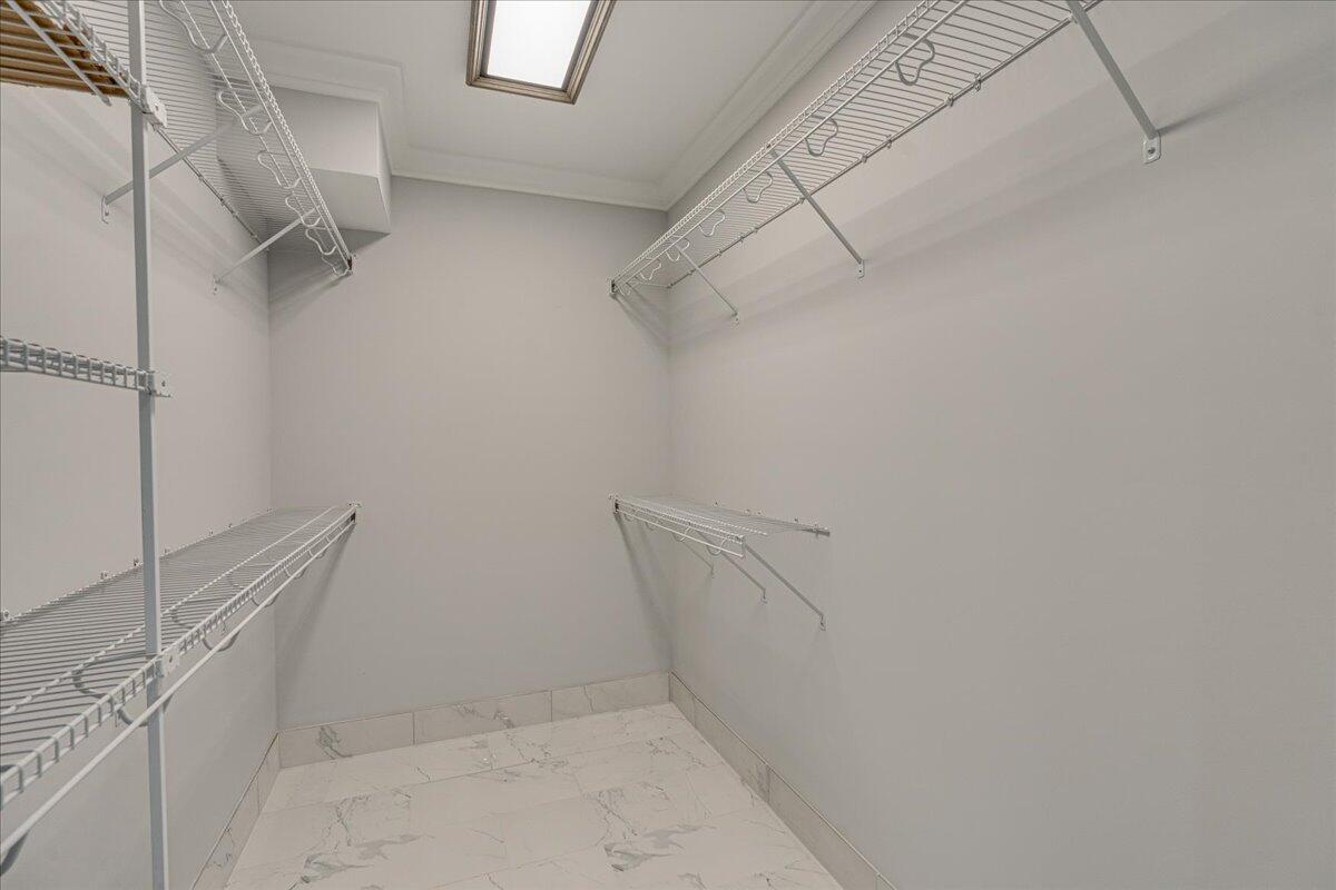 306 Oliver St Street