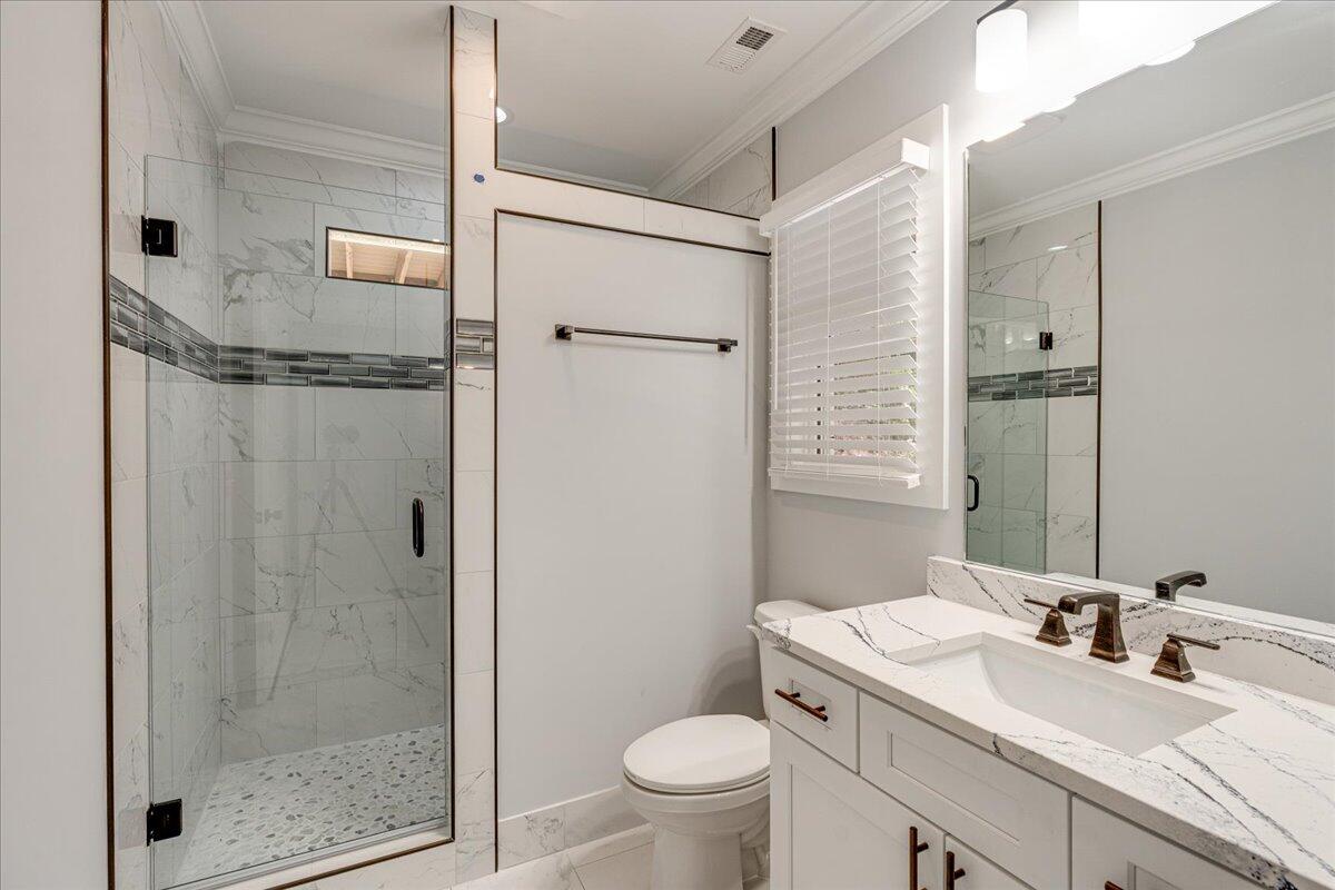 306 Oliver St Street