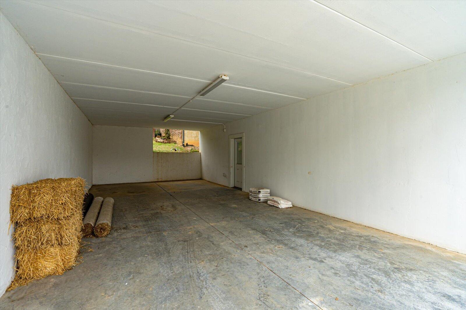 306 Oliver St Street