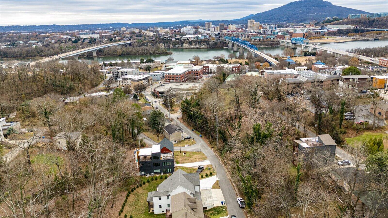 306 Oliver St Street