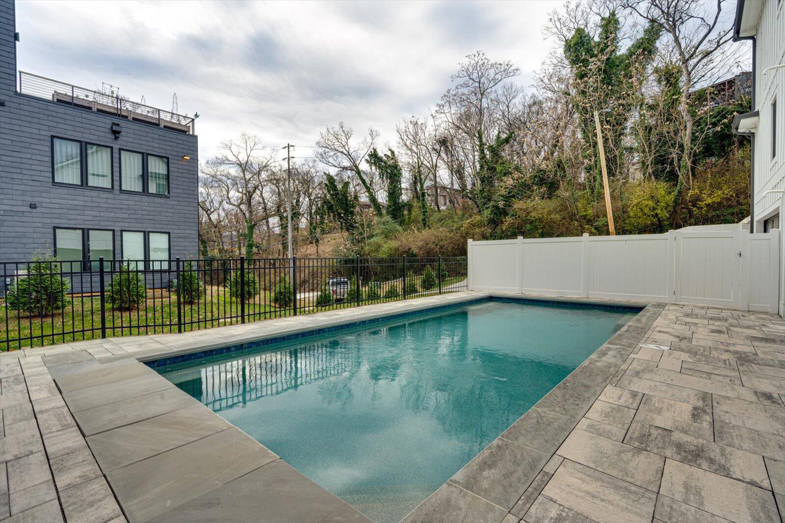 306 Oliver St Street