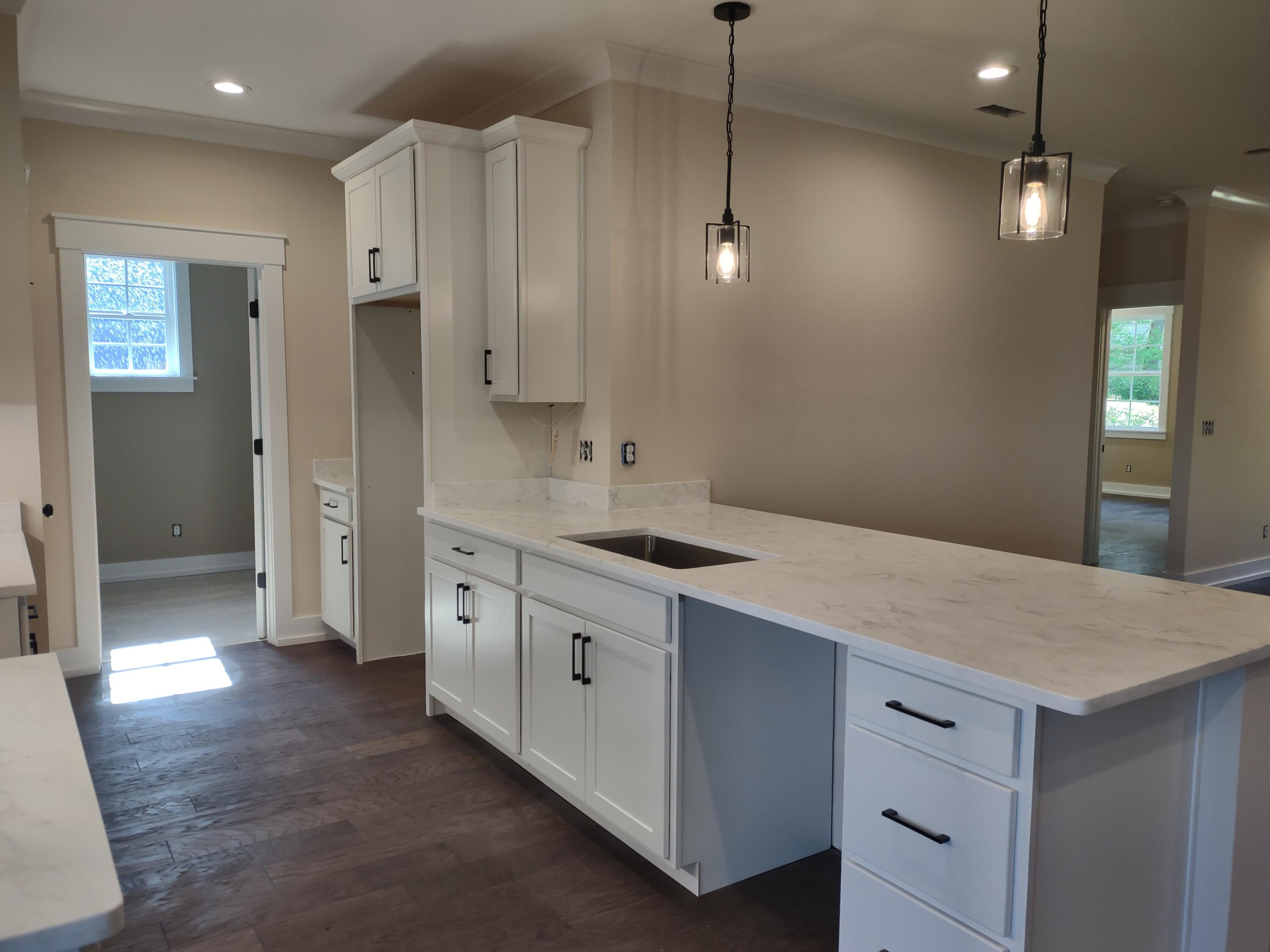 6835 Carnell Way, 10