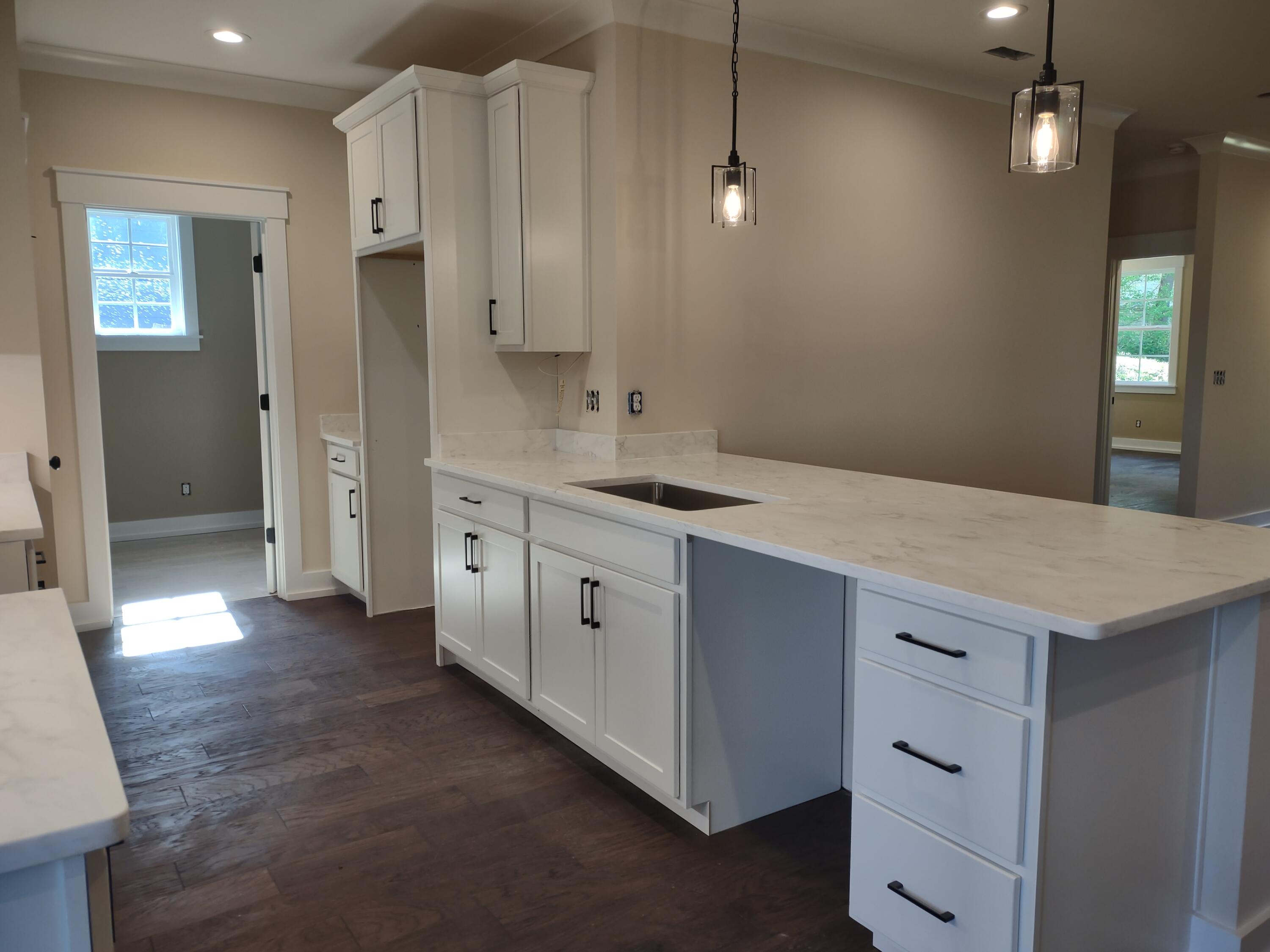 6835 Carnell Way, 10