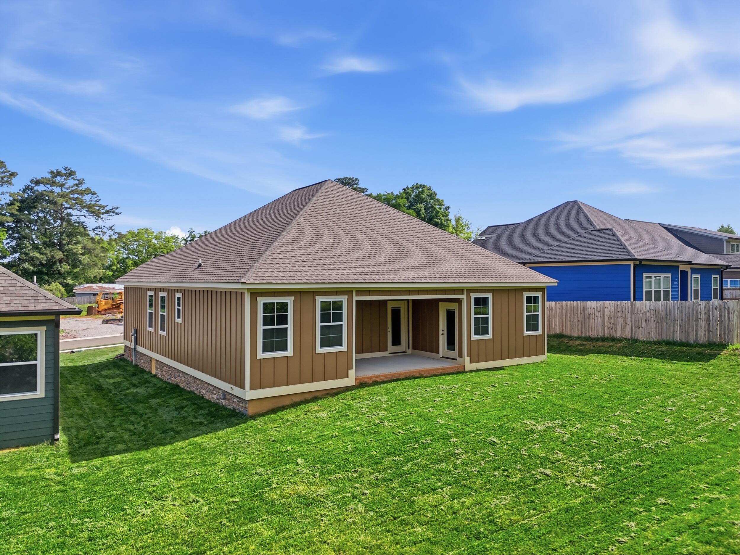 6835 Carnell Way, 10