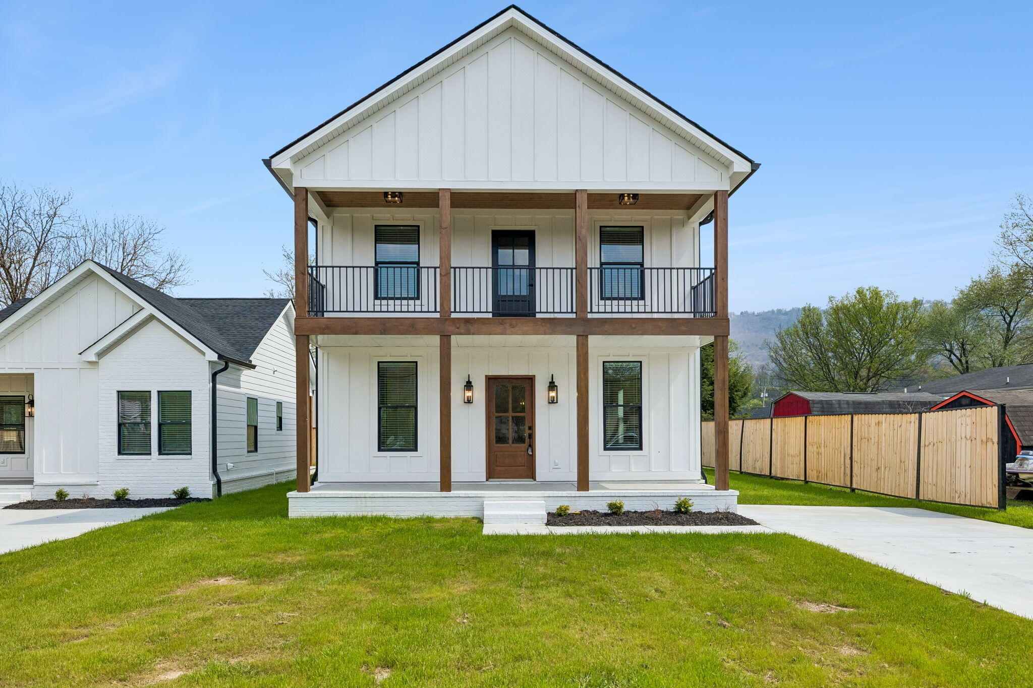 106 N Moss Avenue