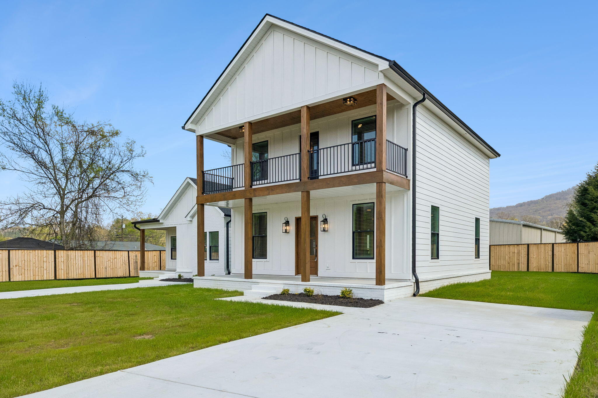 106 N Moss Avenue