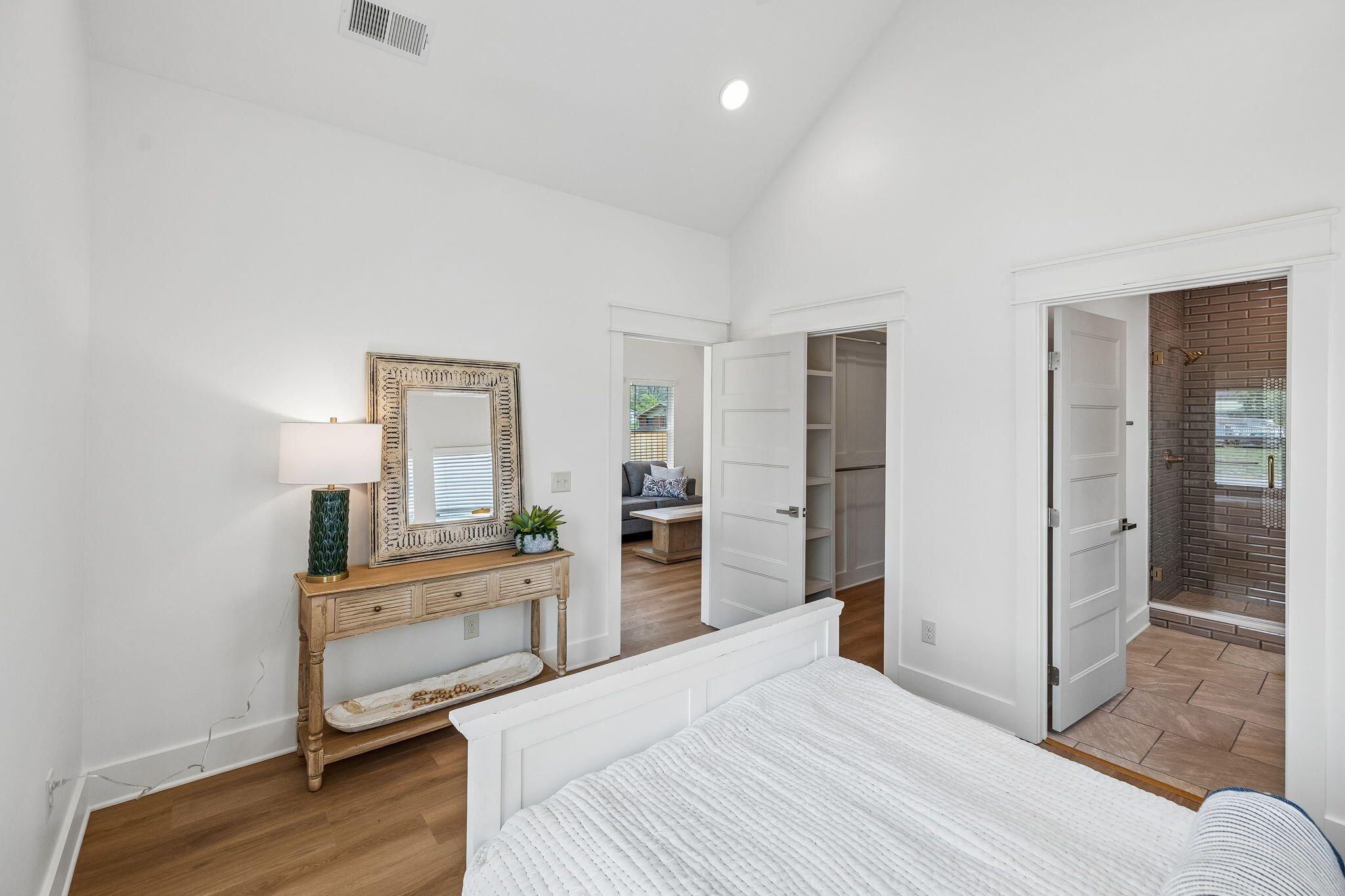 106 N Moss Avenue, Unit A