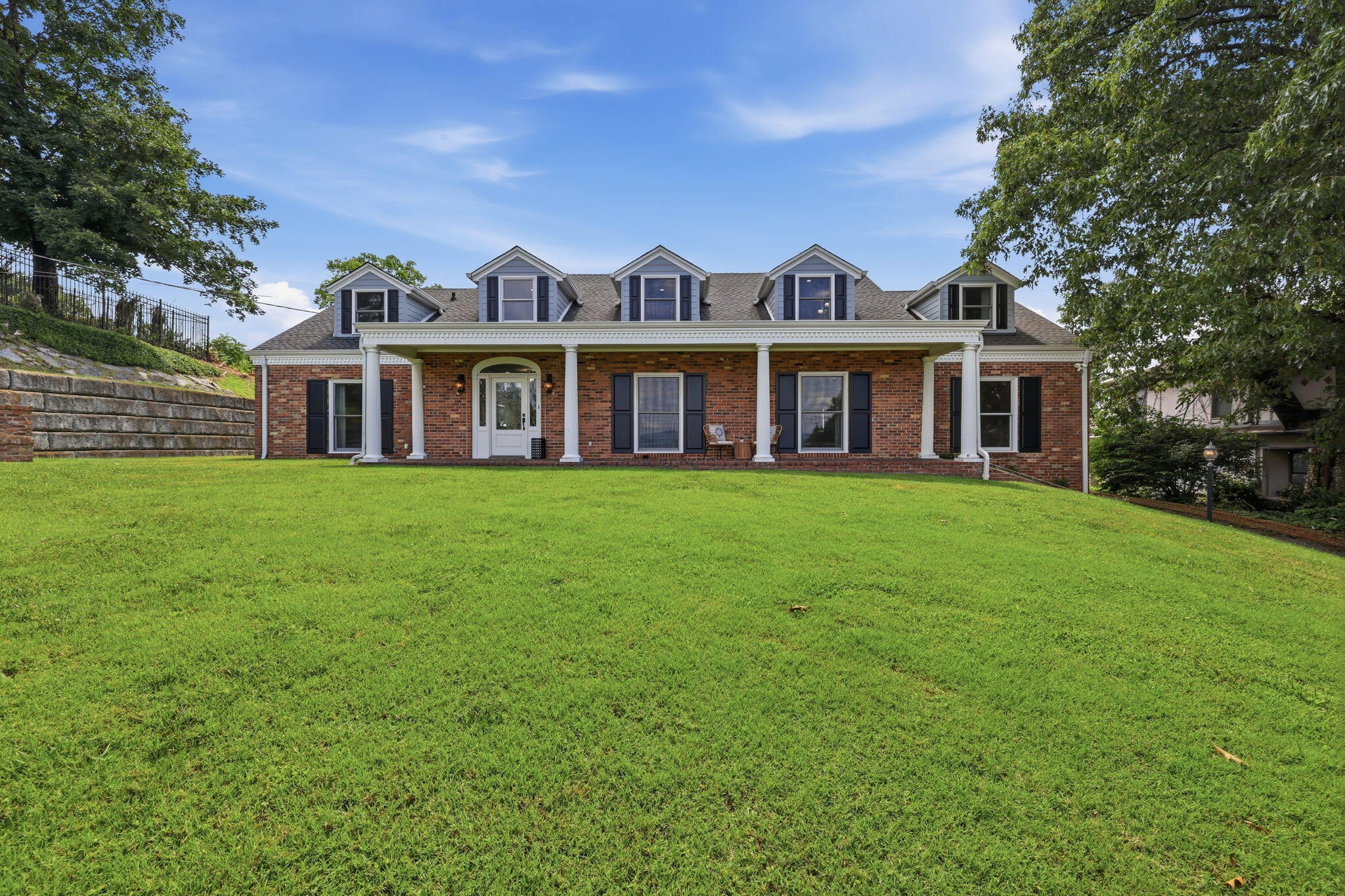 174 N Crest Road