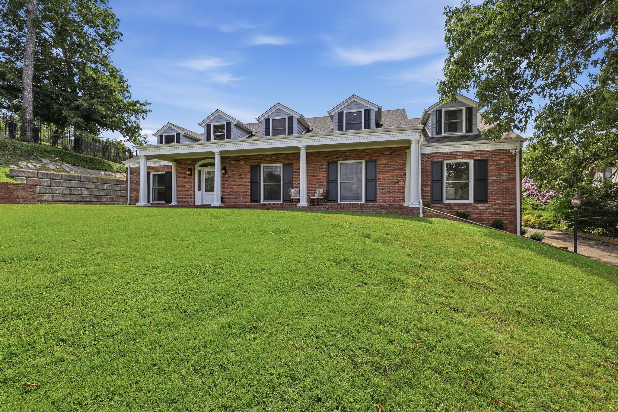 174 N Crest Road
