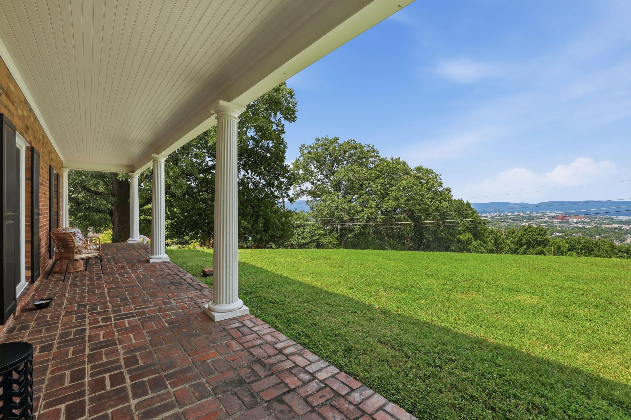 174 N Crest Road