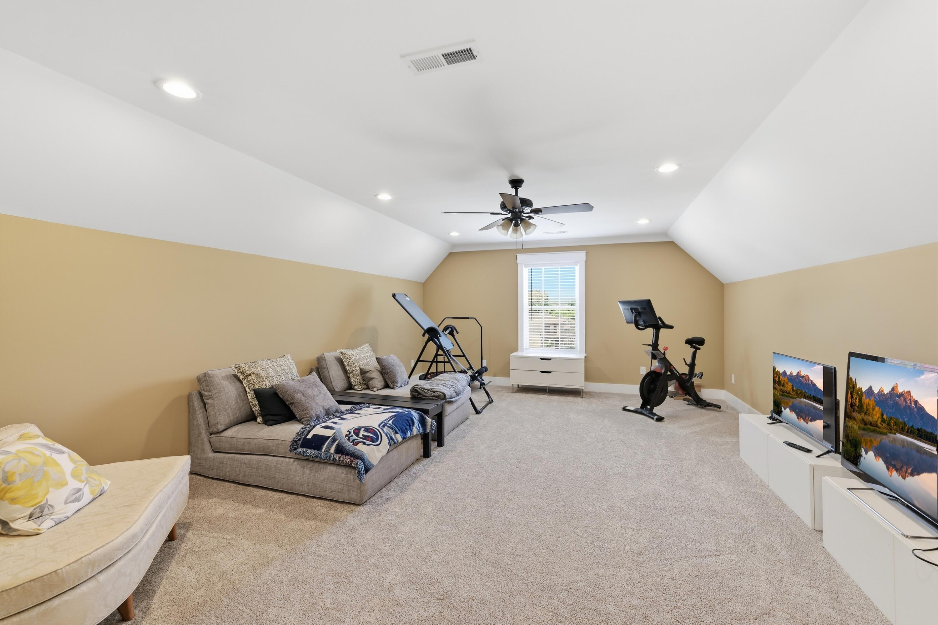 6871 Carnell Way