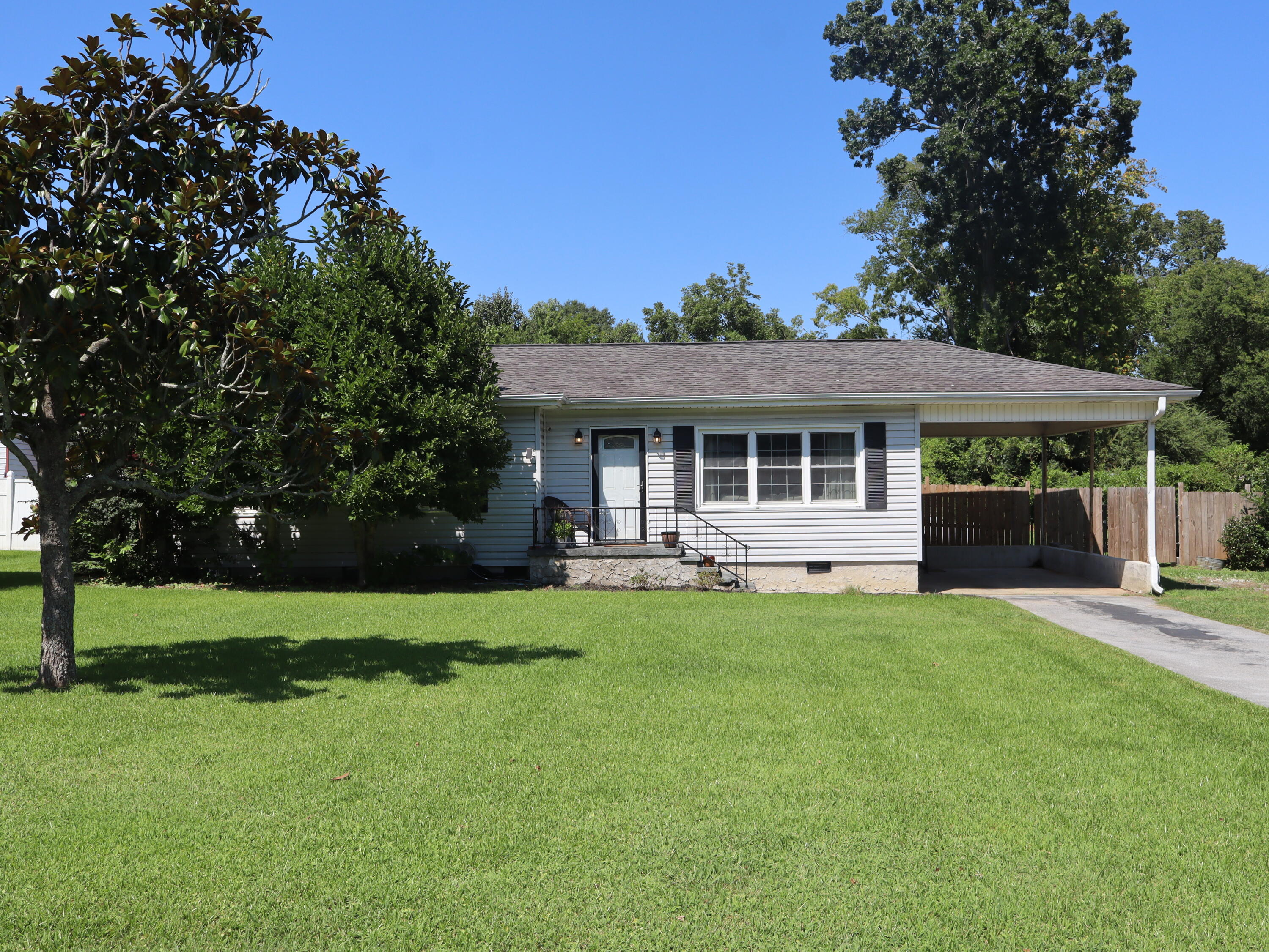 3311 Mountain View Drive