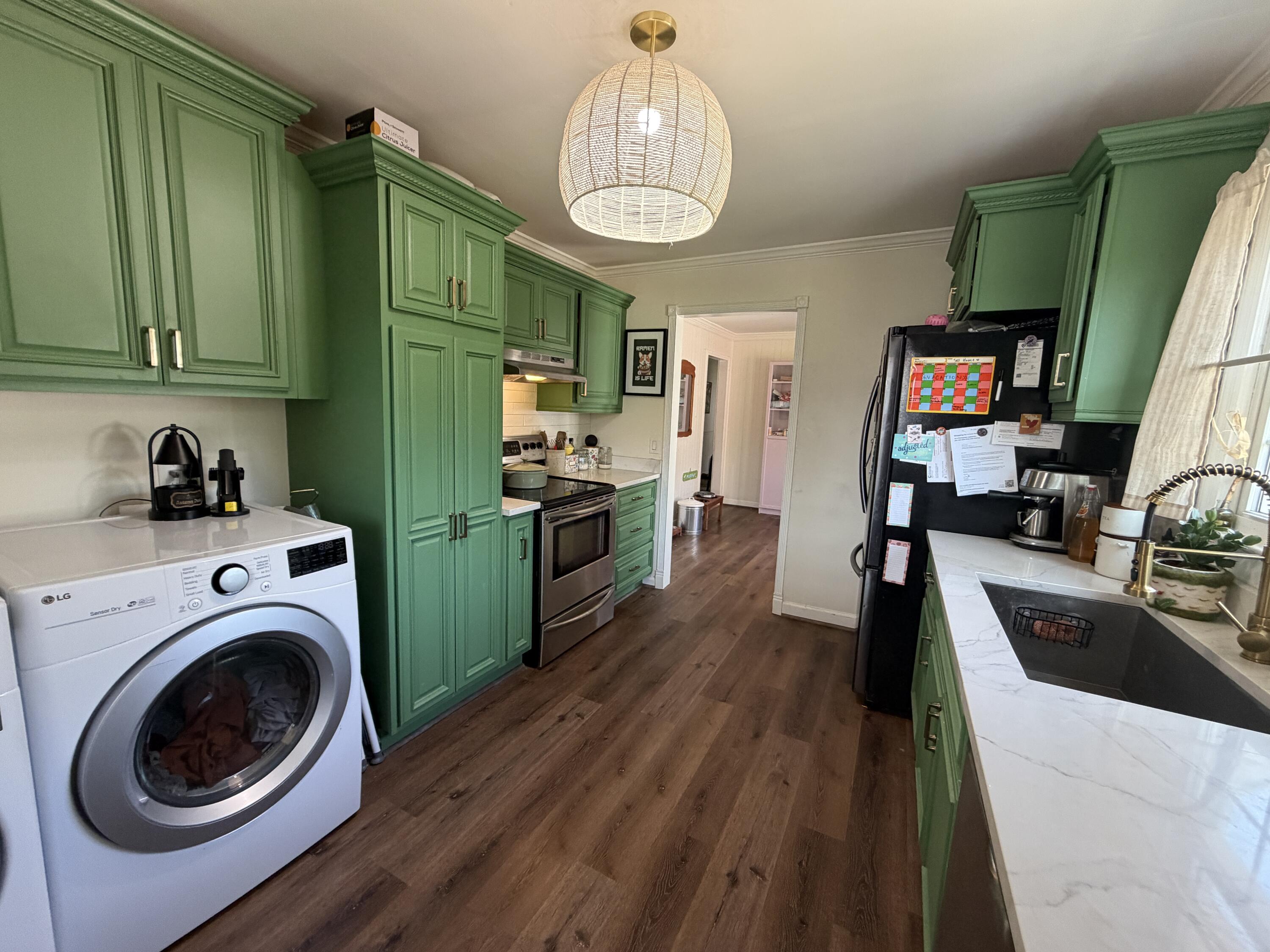 3311 Mountain View Drive