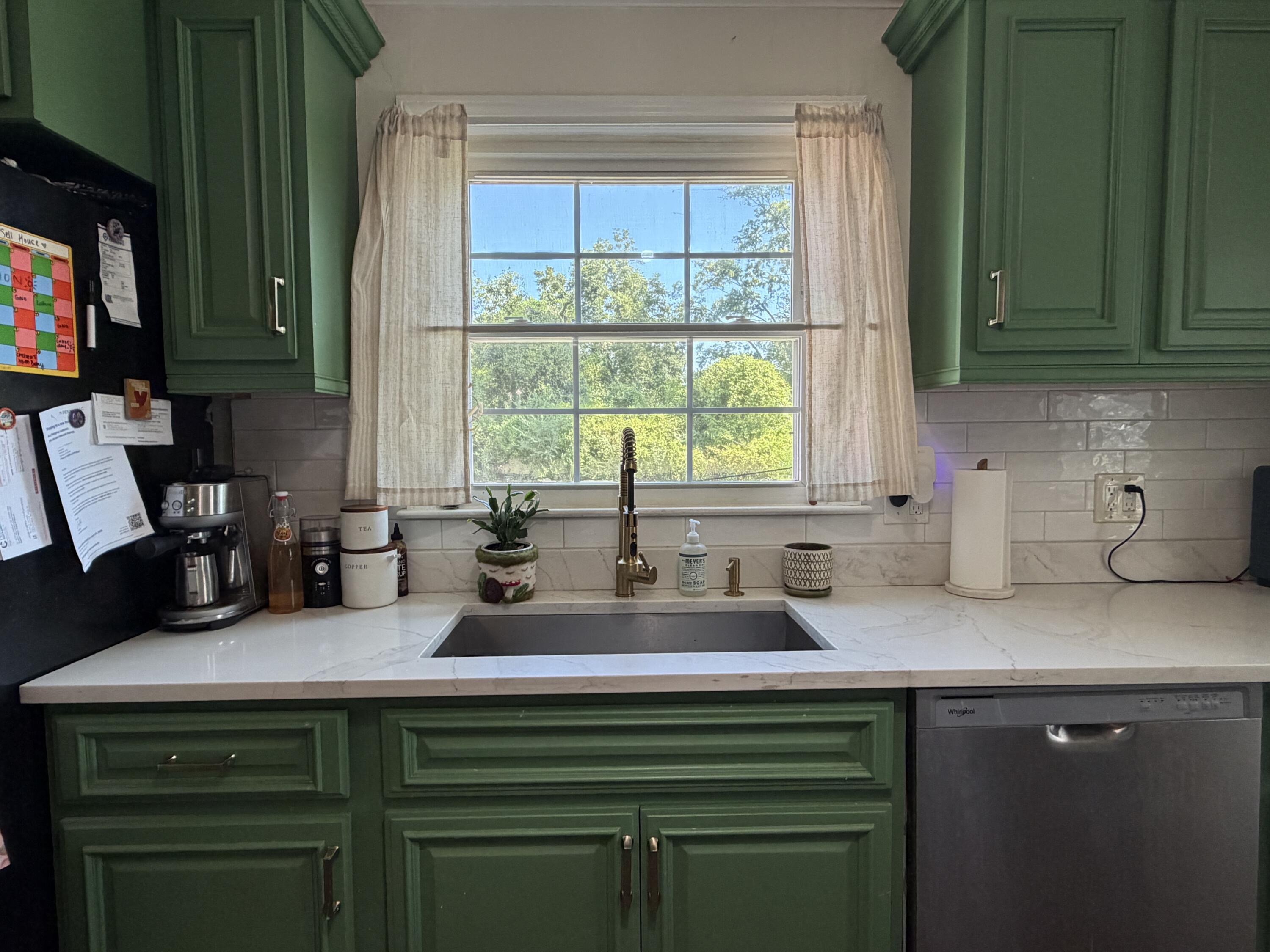 3311 Mountain View Drive