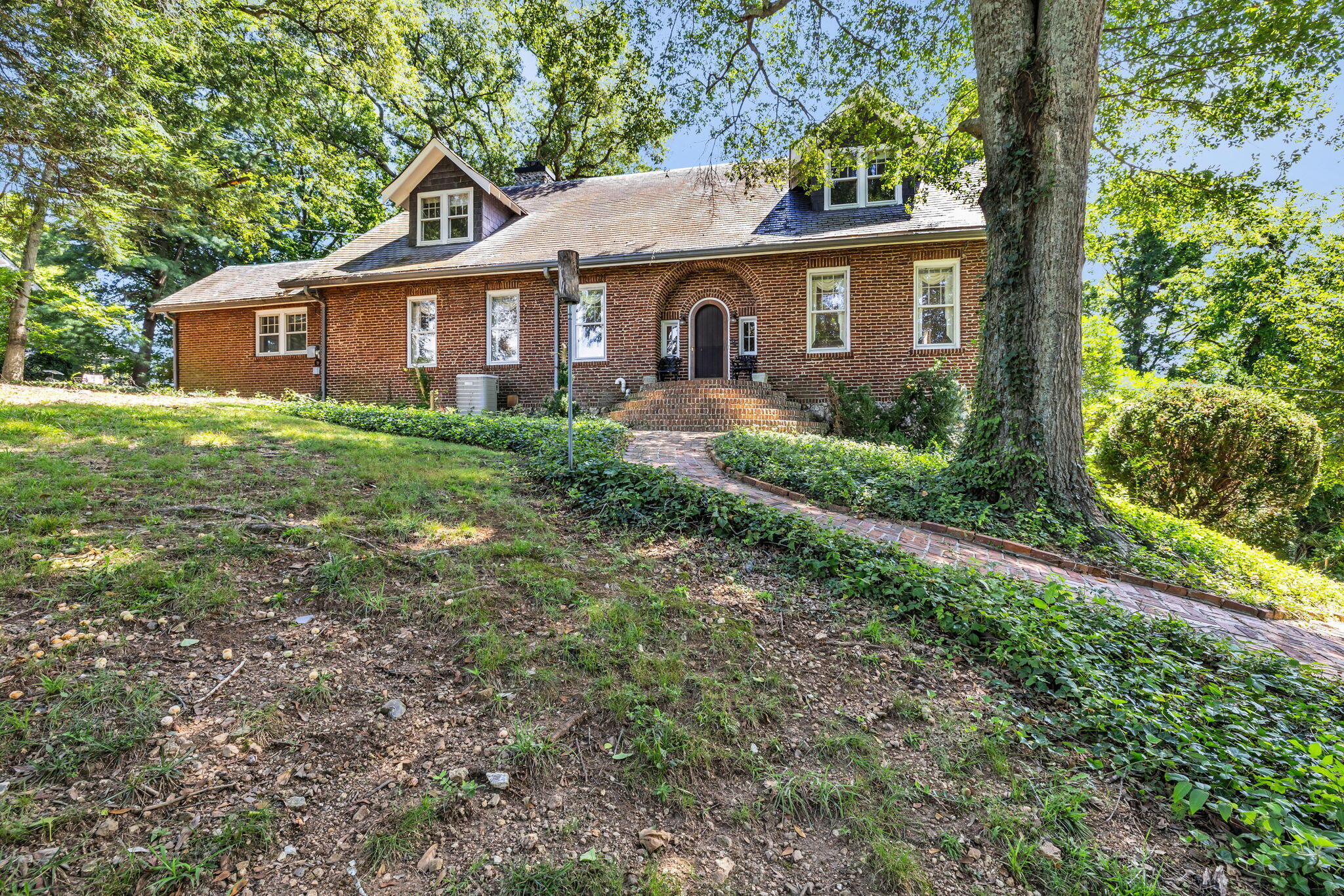 680 S Crest Road